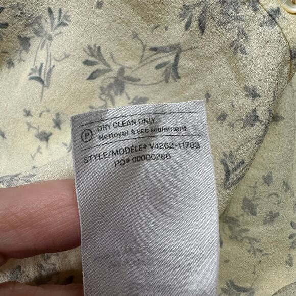 Vince Top Womens Small Cream Gray Silk Floral Smocked Blouse Cottage Feminine - Picture 6 of 9